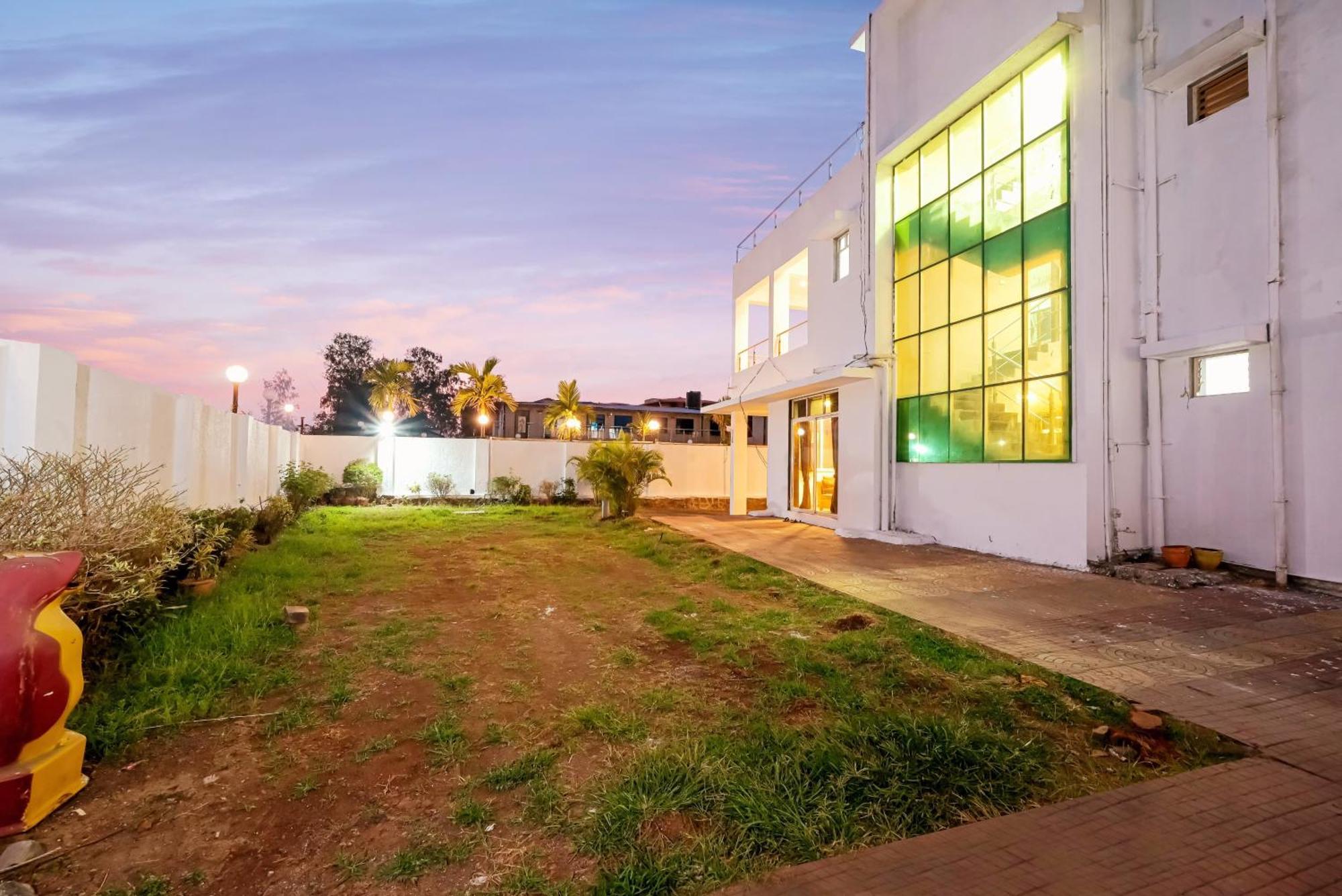לונבלה Ll Empyrean Stays II 6Bhk Big Daddy Villa II Private Pool II Ac II View Ll מראה חיצוני תמונה
